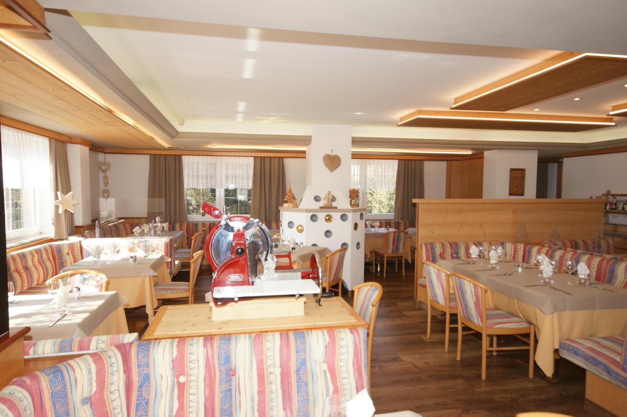 Hotel Vallechiara Моэна Экстерьер фото